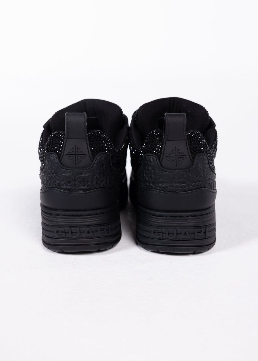 GUAPI ALL BLACK SKATE STAR