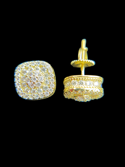 #38 MOISSANITE EARRINGS ( DIAMOND PASS THE TESTER) PANTALLA /ARETE
