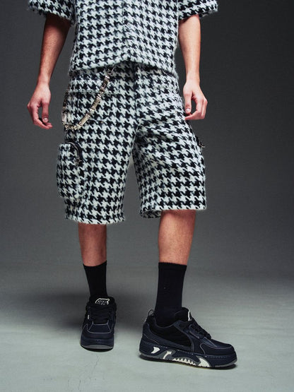GUAPI White Houndstooth Furry Shorts