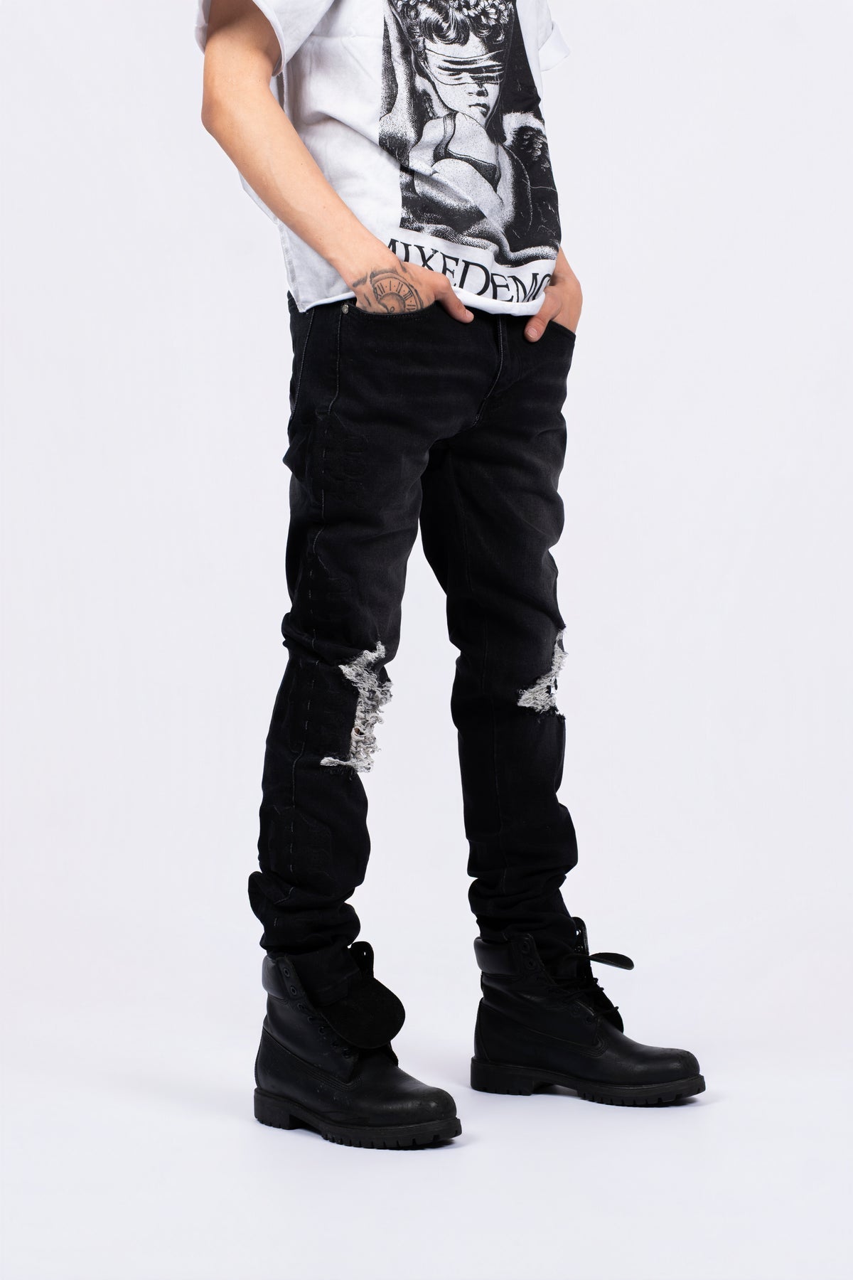 MIXED EMOTION JEANS MIDNIGHT MONOGRAM DENIM.