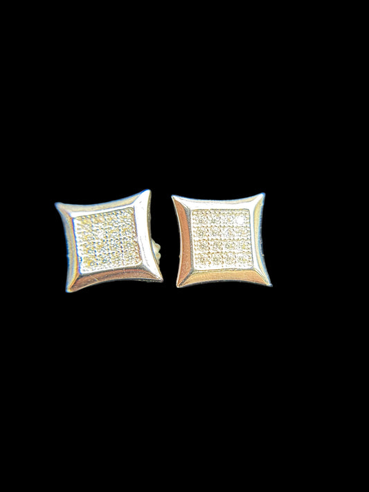 #25 MOISSANITE EARRINGS ( DIAMOND PASS THE TESTER) PANTALLA /ARETE