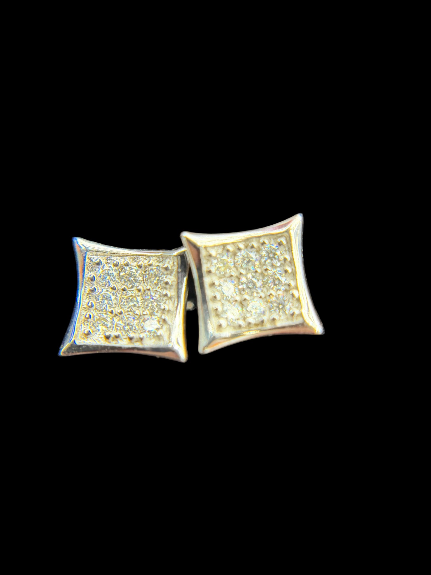 #11 MOISSANITE EARRINGS ( DIAMOND PASS THE TESTER)