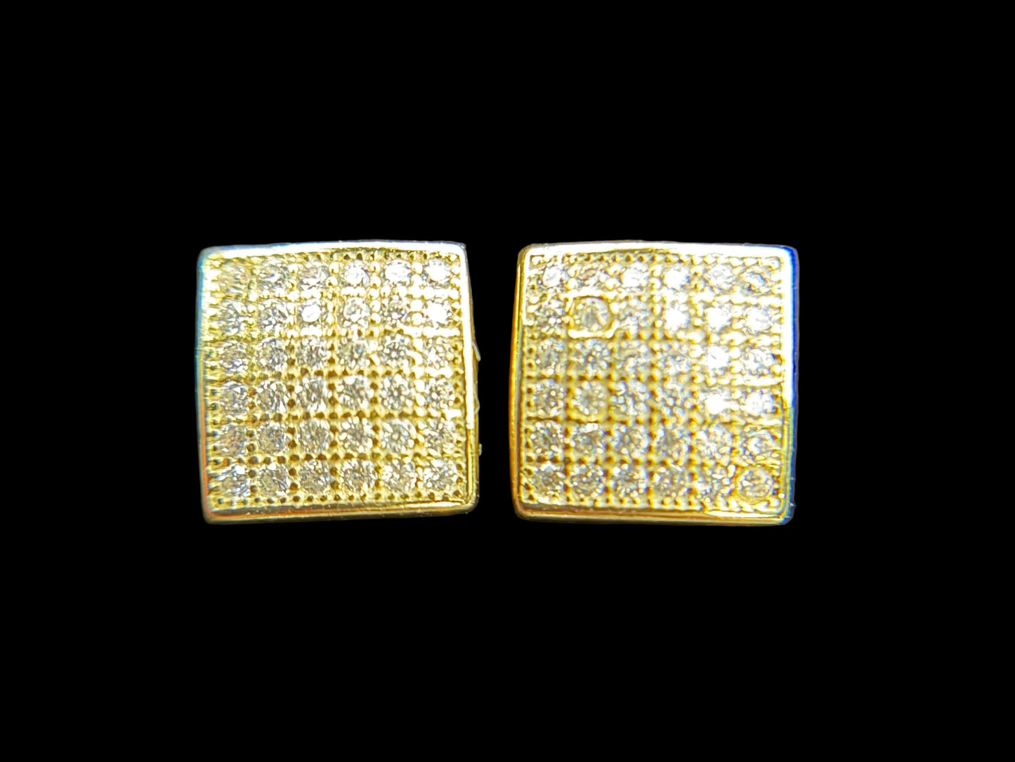 #1 MOISSANITE EARRINGS ( DIAMOND PASS THE TESTER)