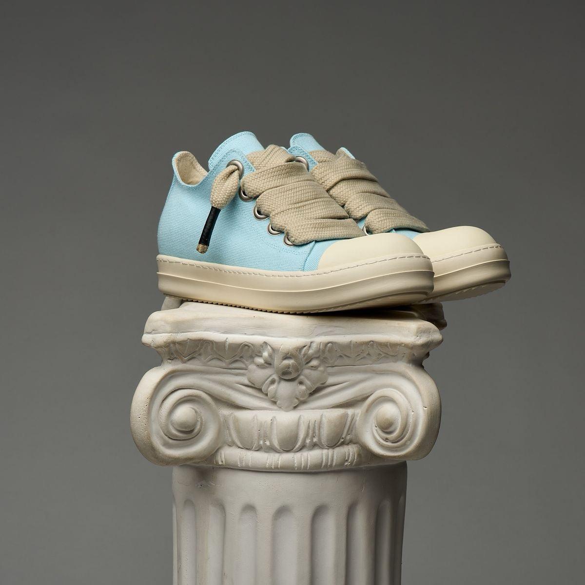 DUAA Salm 28 | Powder Blue Shoe