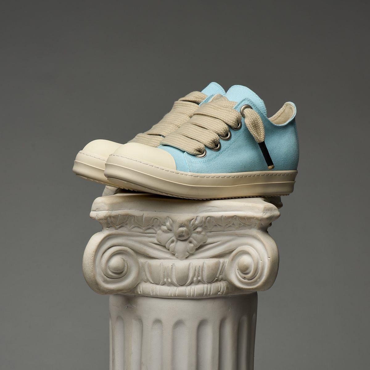DUAA Salm 28 | Powder Blue Shoe