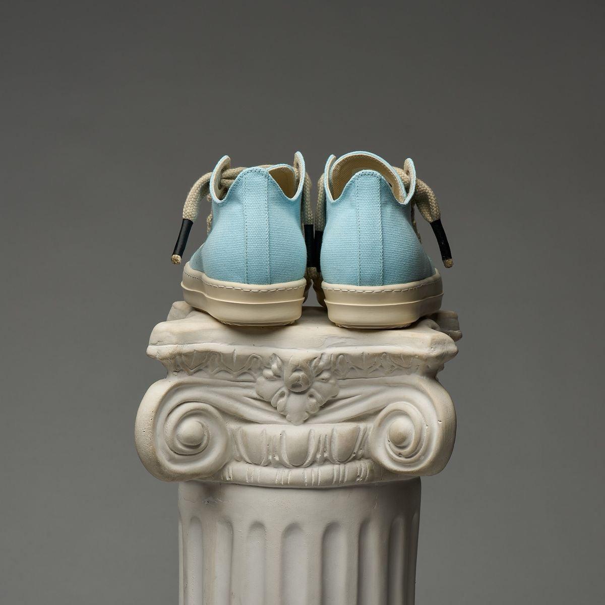 DUAA Salm 28 | Powder Blue Shoe