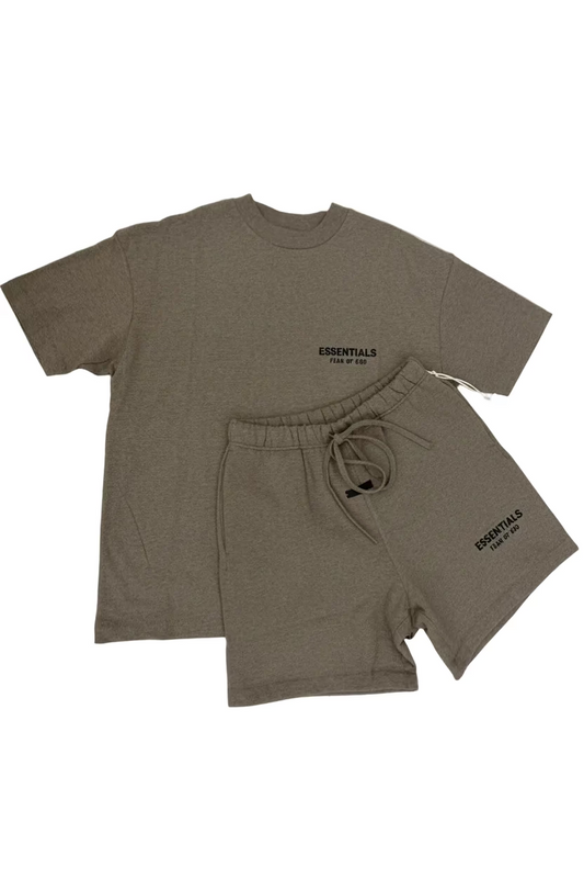 FEAR OF GOD ESSENTIALS T SHIRT AND SWEATPANTS SET
