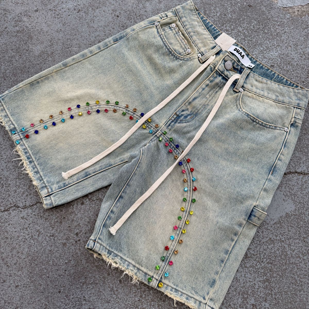 DUAA BOOMING U STONE DENIM SHORT