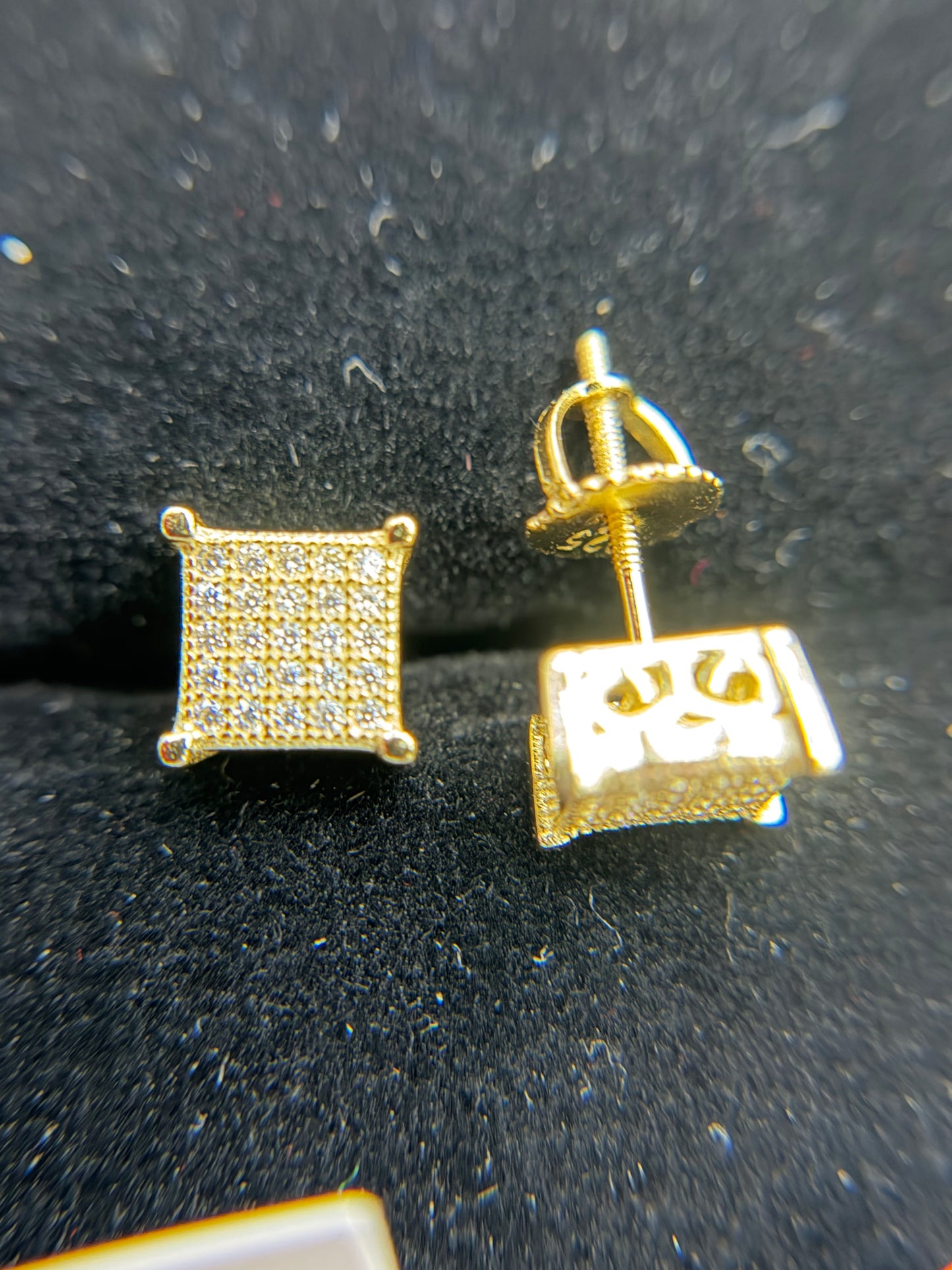 #42 MOISSANITE EARRINGS ( DIAMOND PASS THE TESTER)