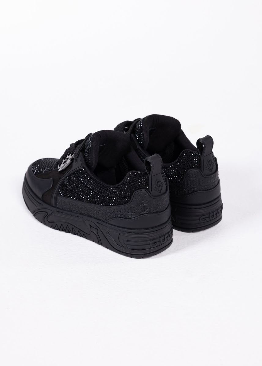 GUAPI ALL BLACK SKATE STAR