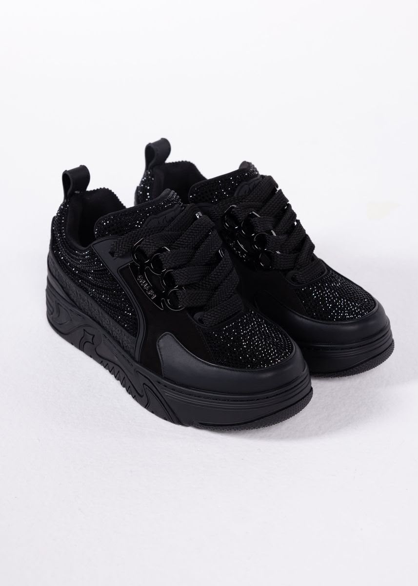 GUAPI ALL BLACK SKATE STAR
