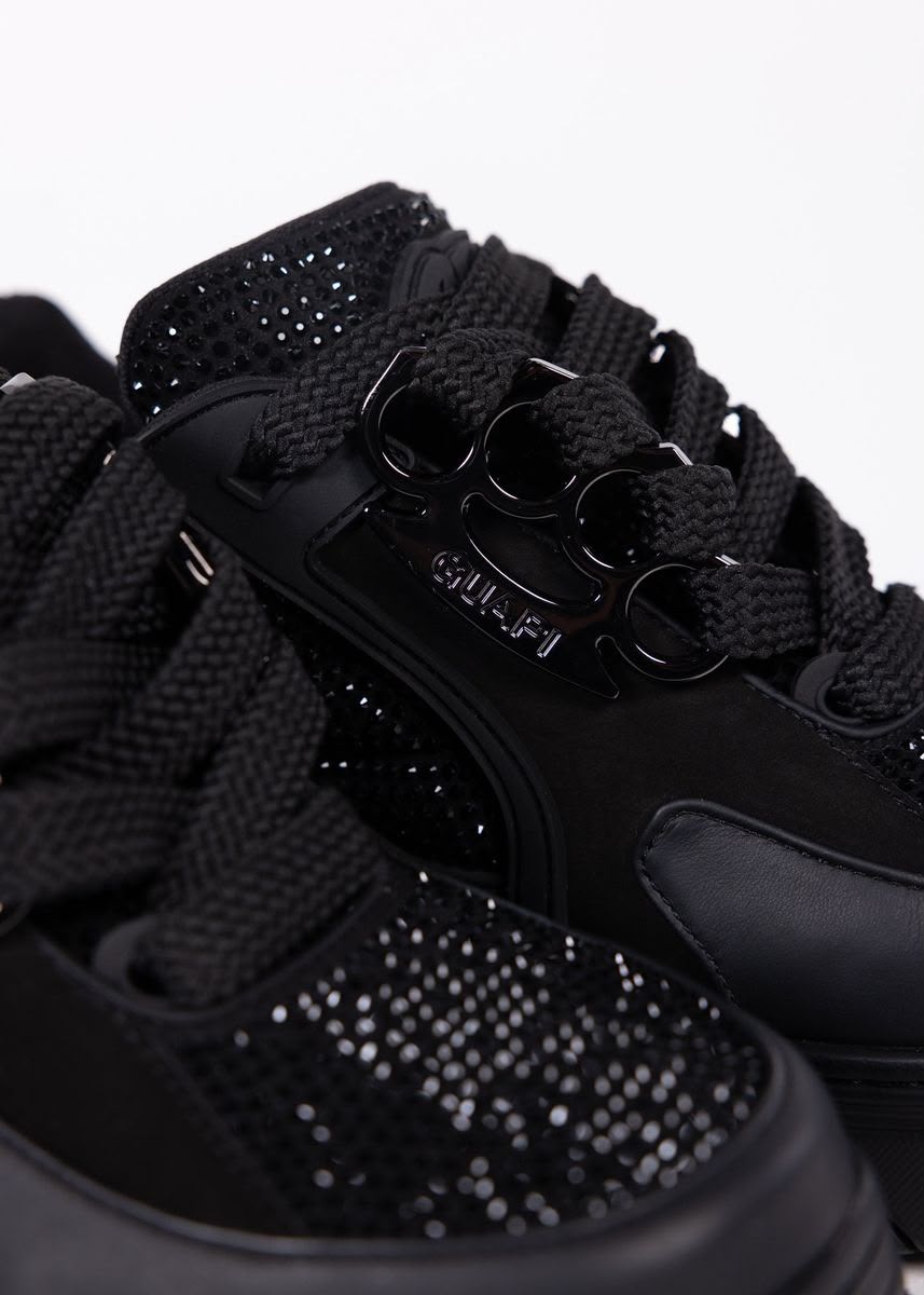 GUAPI ALL BLACK SKATE STAR